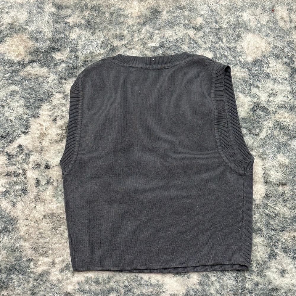 Crop top - Picture 2 of 2